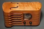 Emerson ”Strad” CH-256 Ingraham Radio in Maple