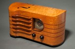 Emerson ”Strad” CH-256 Ingraham Radio in Maple