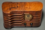 Great Emerson ”Strad” CH-256 Ingraham Radio