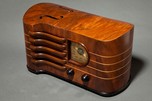 Great Emerson ”Strad” CH-256 Ingraham Radio