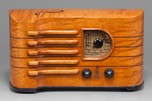 Maple Emerson CH-256 ’Strad’ Tube Radio Ingraham Cabinet Design