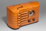 Maple Emerson CH-256 ’Strad’ Tube Radio Ingraham Cabinet Design