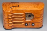 Maple Emerson CH-256 ’Strad’ Tube Radio Ingraham Cabinet Design