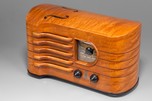 Maple Emerson CH-256 ’Strad’ Tube Radio Ingraham Cabinet Design