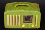 Catalin Emerson EP-375 ’5+1’ Radio in Green with Handle