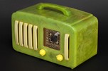 Catalin Emerson EP-375 ’5+1’ Radio in Green with Handle
