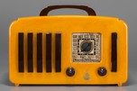 Catalin Emerson ’5+1’ EP-375 Radio in Butterscotch + Rare Brown Handle