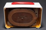 Emerson ”Patriot” 400 Catalin Radio in White Norman Bel Geddes Art Deco Design