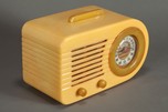 FADA 1000 Catalin Radio &rdquo;Bullet&rdquo; in Yellow + Onyx