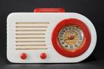 FADA 1000 &rdquo;Bullet&rdquo; Catalin Radio in Alabaster + Red - Great