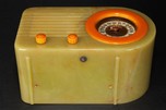 FADA 1000 Catalin Radio ”Bullet” in Onyx + Butterscotch