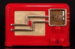 Fada 362RG ’Coloradio’ Radio - Chinese Red Plaskon with Gold Trim