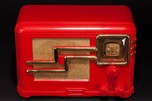 Rare Fada 362RG ’Coloradio’ Radio - Chinese Red Plaskon with Gold Trim