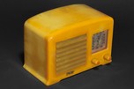 FADA 5F50 / 53 Catalin Radio In Beautiful Yellow and Onyx