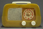 Fada 711 Catalin Radio &rdquo;Dip Top&rdquo; in Onyx with Ivory