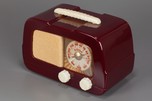 Fada Catalin 711 Radio ’Dip Top’ in Maroon