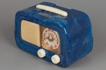 Fada 711 ’Dip-Top’ Catalin Radio Lapis Lazuli Blue + White