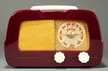 Fada Catalin 711 Radio &rdquo;Dip Top&rdquo; in Plum + Ivory