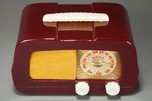 Fada Catalin 711 Radio &rdquo;Dip Top&rdquo; in Plum + Ivory