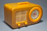 Catalin FADA 1000 Radio &rdquo;Bullet&rdquo; in Onyx + Butterscotch