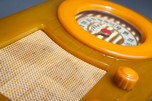 Catalin FADA 1000 Radio &rdquo;Bullet&rdquo; in Onyx + Butterscotch