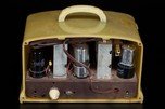 FADA SW-57 / L-56 Catalin Radio in Onyx + Alabaster - Great Deco Design