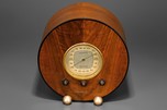 Deco Federal 159 ’Circle’ Walnut Radio - Simple Elegant Design