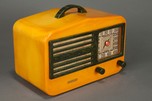Garod 1450 Catalin &rdquo;Peak-Top&rdquo; Radio in Butterscotch + Blue