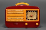 GAROD 1450 Catalin &rsquo;Peak-Top&rsquo; Radio in Bright Plum + Yellow