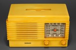 Garod 1B55L &rsquo;Drop-Handle&rsquo; Radio in All-Yellow Catalin