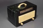 General Electric L-574 Catalin Radio in Black + Yellow