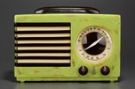 Beautiful Bright Pistachio Green Emerson &rsquo;Aristocrat&rsquo; 400 Catalin Radio