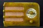 Halson Catalin Radio A5 &rsquo;Dwarf&rsquo; in Brazilian Onyx Green - Rare