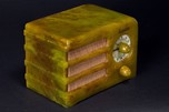 Halson Catalin Radio A5 ’Dwarf’ in Brazilian Onyx Green - Rare