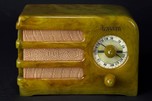 Halson Catalin Radio A5 ’Dwarf’ in Brazilian Onyx Green - Rare