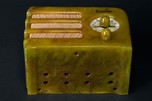 Halson Catalin Radio A5 ’Dwarf’ in Brazilian Onyx Green - Rare