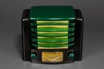 Kadette &rsquo;Classic&rsquo; Radio Model K-15 in Black and Green Plaskon - Rarity
