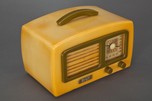 Knight &rdquo;Coronet&rdquo; KM Art Deco Yellow + Olive Green Catalin Radio