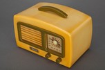 Knight &rdquo;Coronet&rdquo; KM Art Deco Yellow + Olive Green Catalin Radio