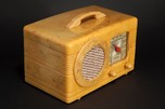 Motorola Radio 50XC Catalin ’Circle Grille’ in Light Yellow Oatmeal