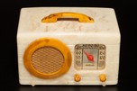 Motorola ’Circle Grille’ Radio 50XC Catalin in Oatmeal - Striking