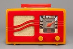 Motorola 51x15W ’S-Grill’ Catalin Radio in Rare Yellow + Red