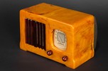 Catalin Motorola 52 ’Vertical Grill’ Radio - Marbleized Sand + Tortoise