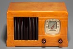 Motorola 52 ’Vertical Grill’ Catalin Radio - Marbleized Sand + Tortoise