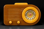 FADA 1000 Catalin Radio ’Bullet’ in Caramel Onyx Green + Yellow