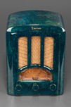 Highly Marbleized Blue Emerson AU-190 Catalin Radio