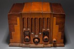 RCA Victor Radio Model 115 ”Skyscraper” Art Deco Design