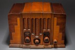 RCA Victor Radio Model 115 &rdquo;Skyscraper&rdquo; Art Deco Design