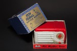 RCA 9-SX ’Little Nipper’ Red Plaskon + Beetle Plastic w/ Original Box