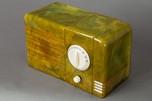 Stunning RCA 9TX &rdquo;Little Nipper&rdquo; Catalin Radio in Heavily Marbelized Green